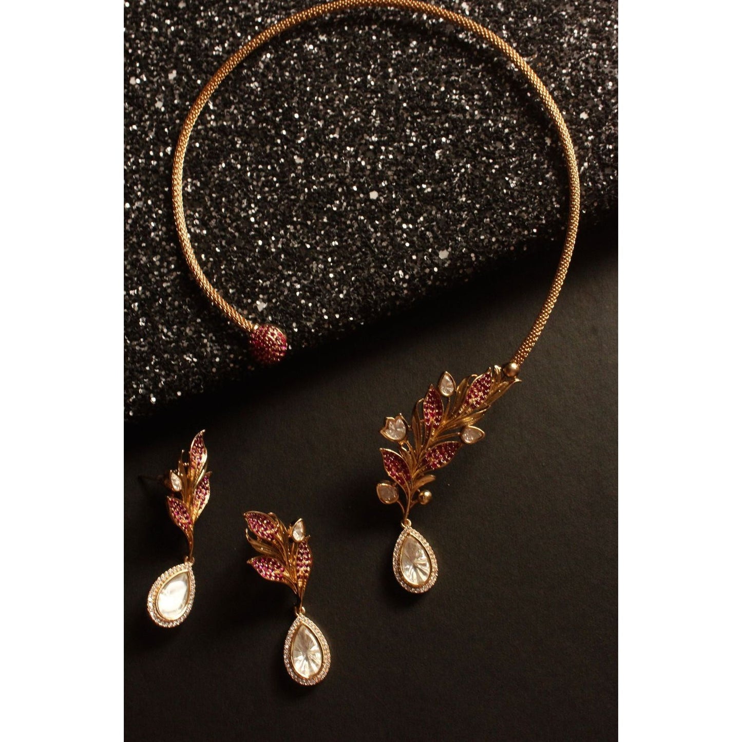 Mia Necklace
