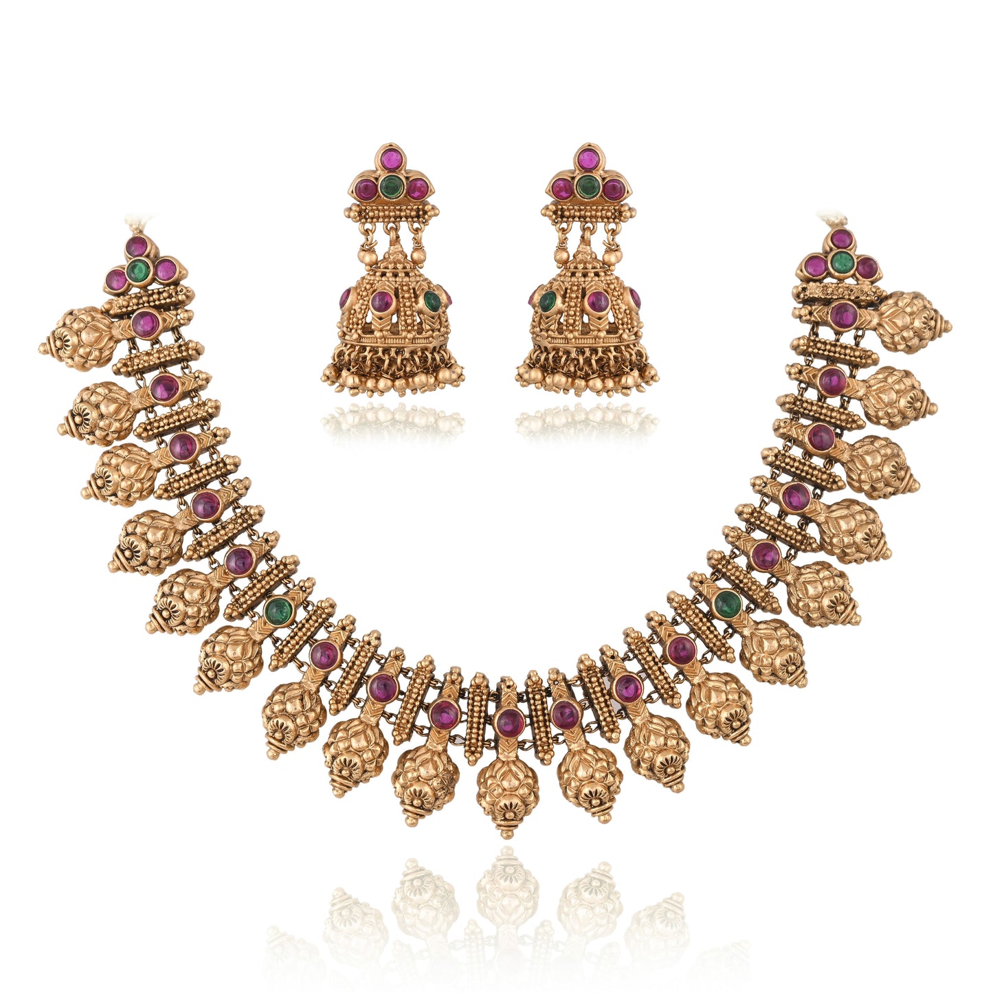 Astha Necklace Set