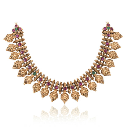 Astha Necklace Set