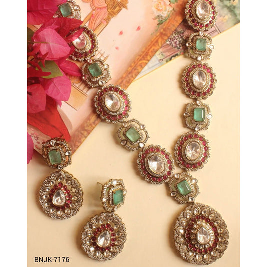 Roop Necklace