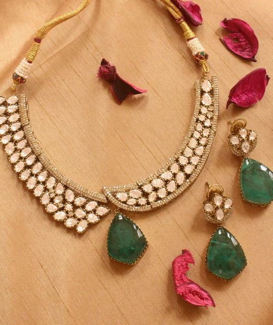 Emerald Kundan Choker
